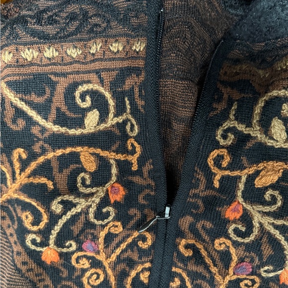 North Style Vintage Multicolor Zippered Sweater - Picture 4 of 4